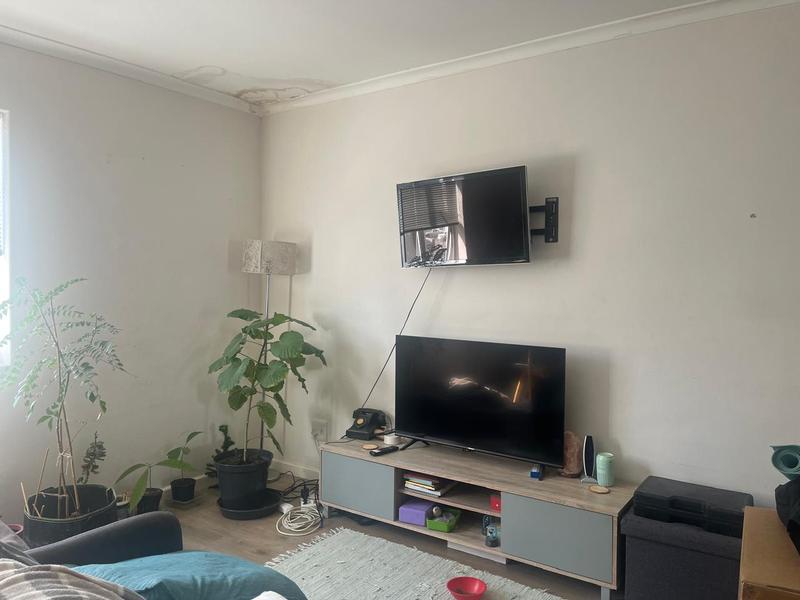 To Let 2 Bedroom Property for Rent in Heathfield Western Cape